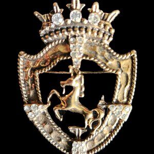 Large GOLDTONE SHIELD w REARING HORSE PIN New in Package by ORNAMENTS